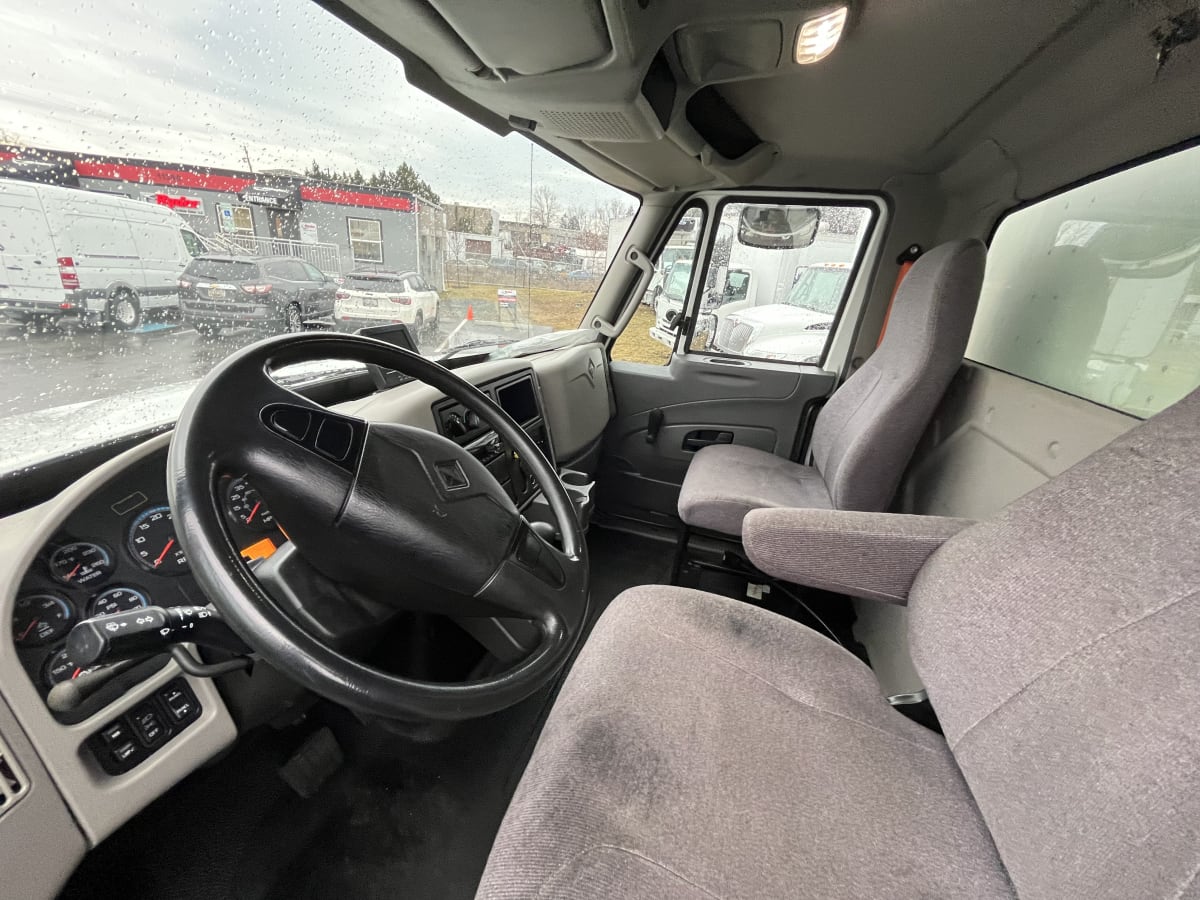 2019 Navistar International 4300 LP 815111
