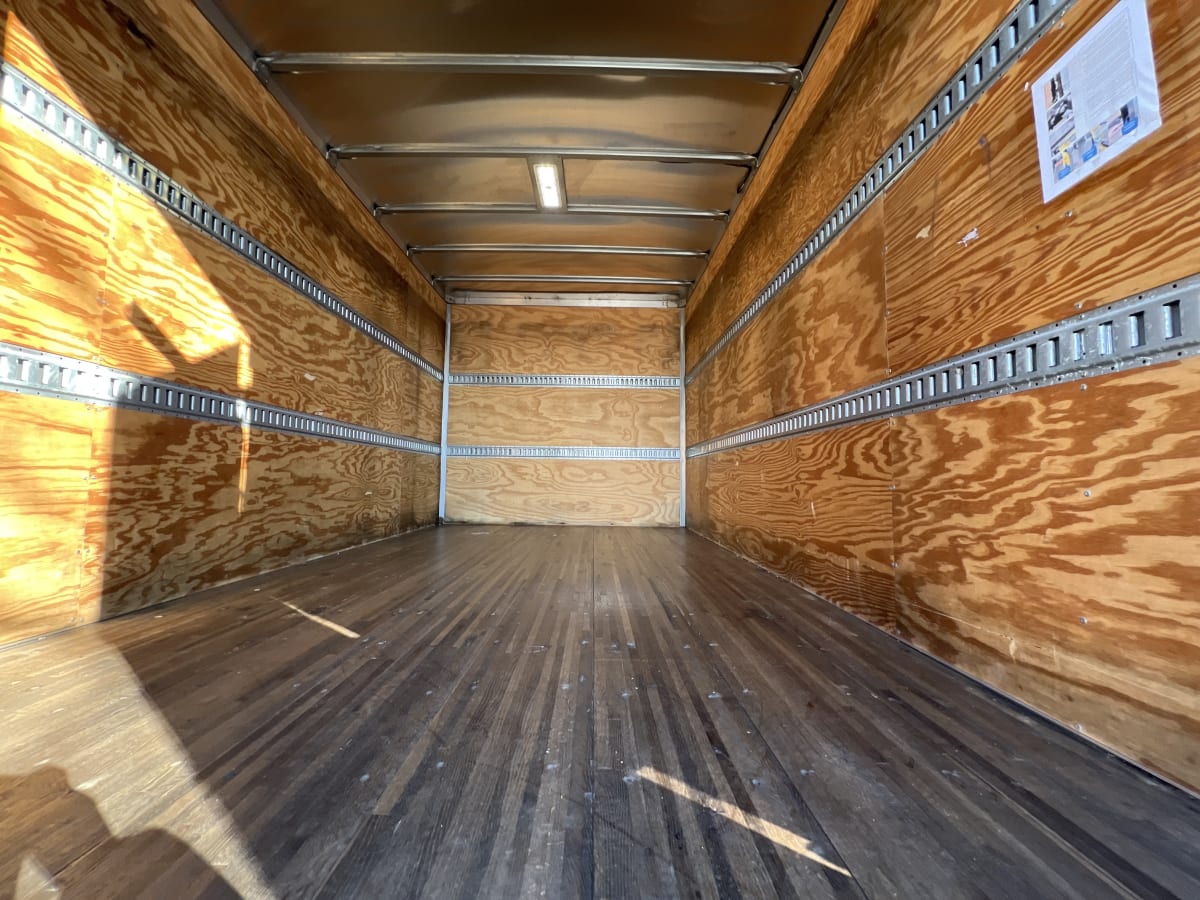 2019 Navistar International 4300 LP 815114