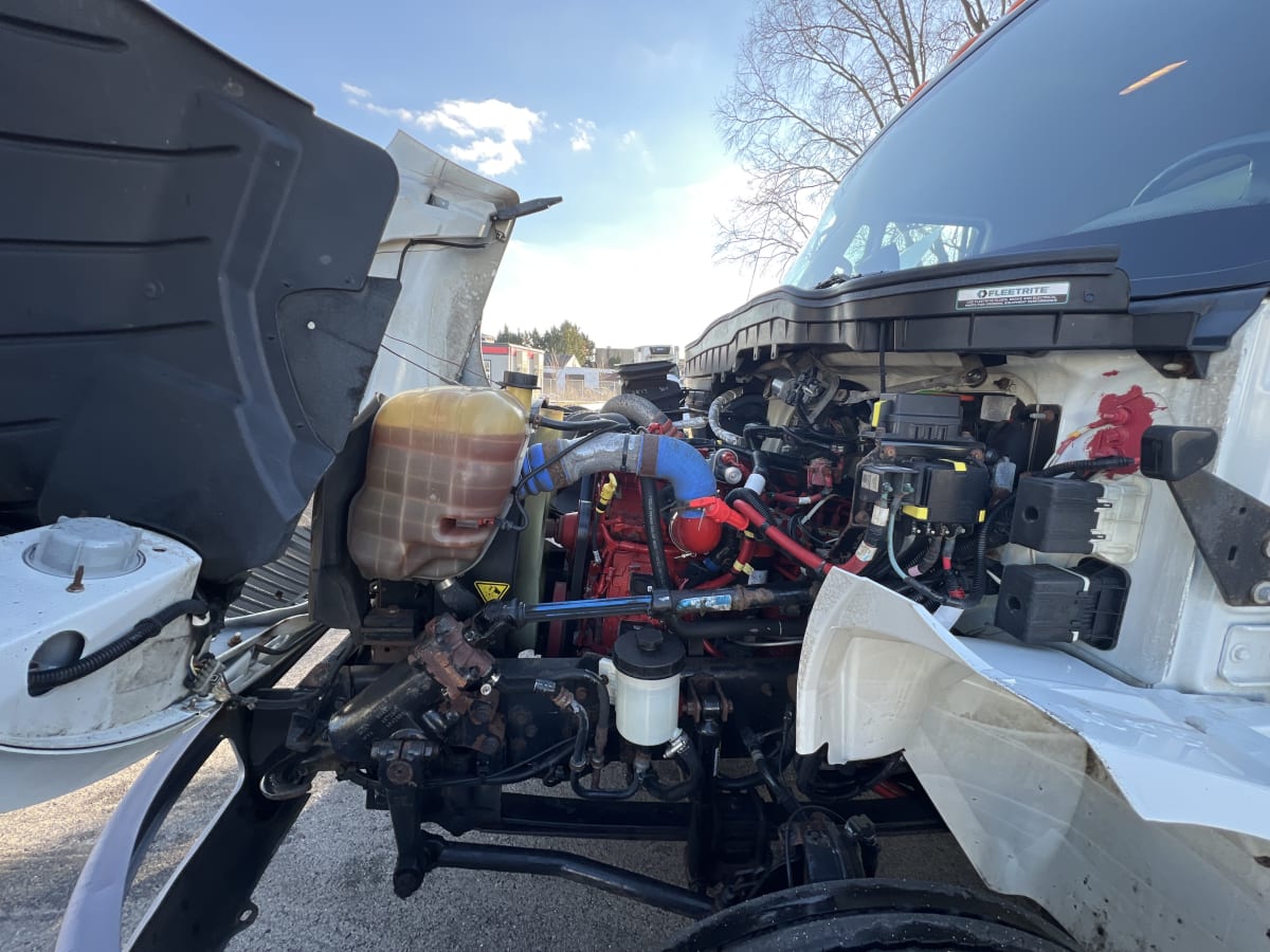 2019 Navistar International 4300 LP 815114