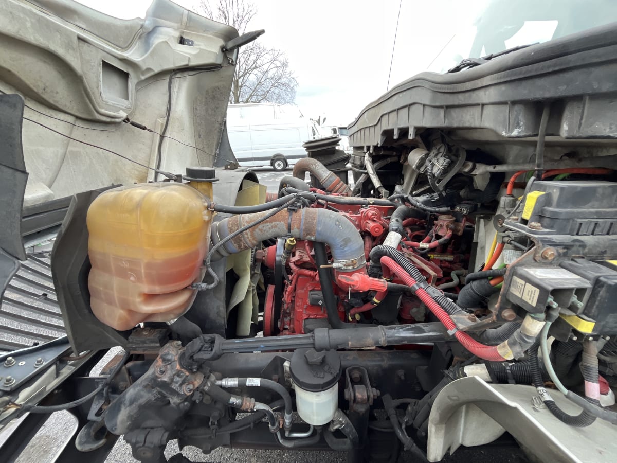 2019 Navistar International 4300 LP 815115