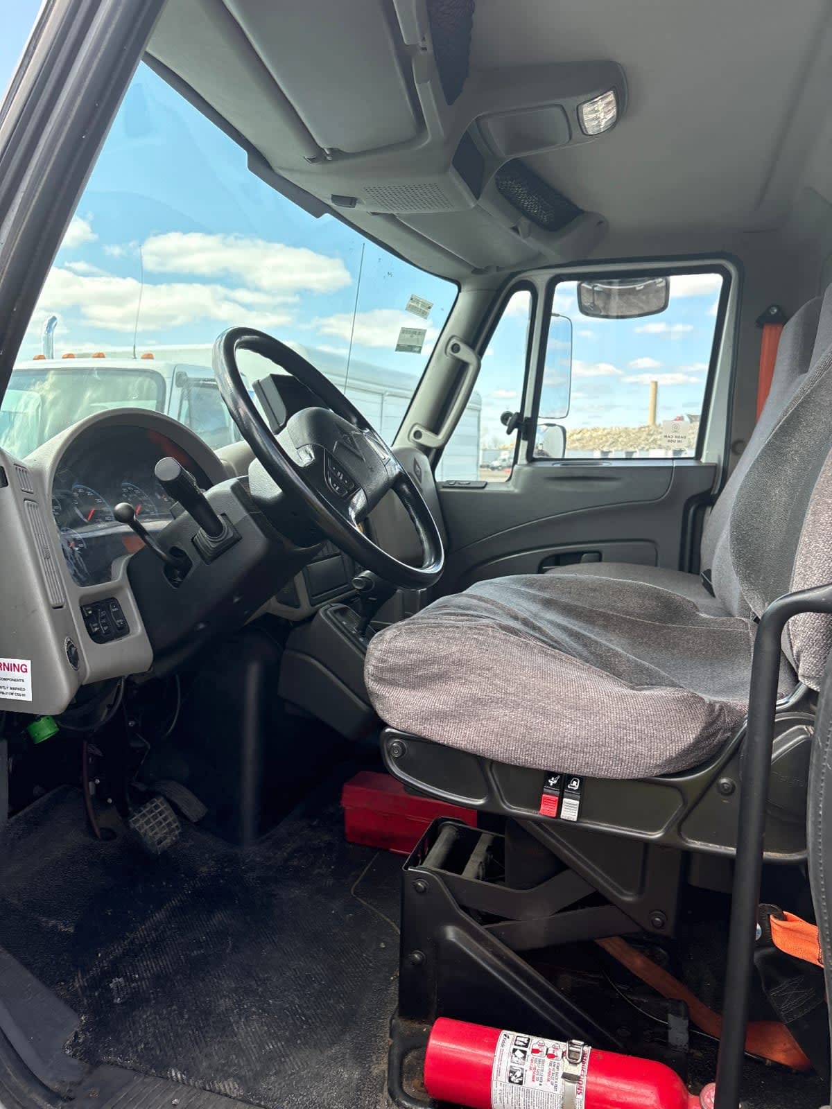 2019 Navistar International 4300 815640