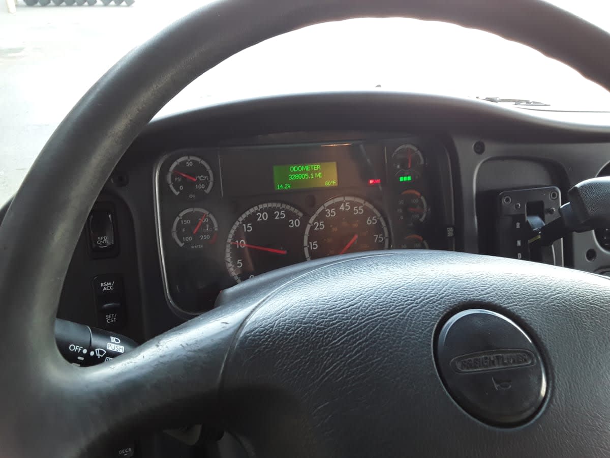 2019 Freightliner/Mercedes M2 106 815666