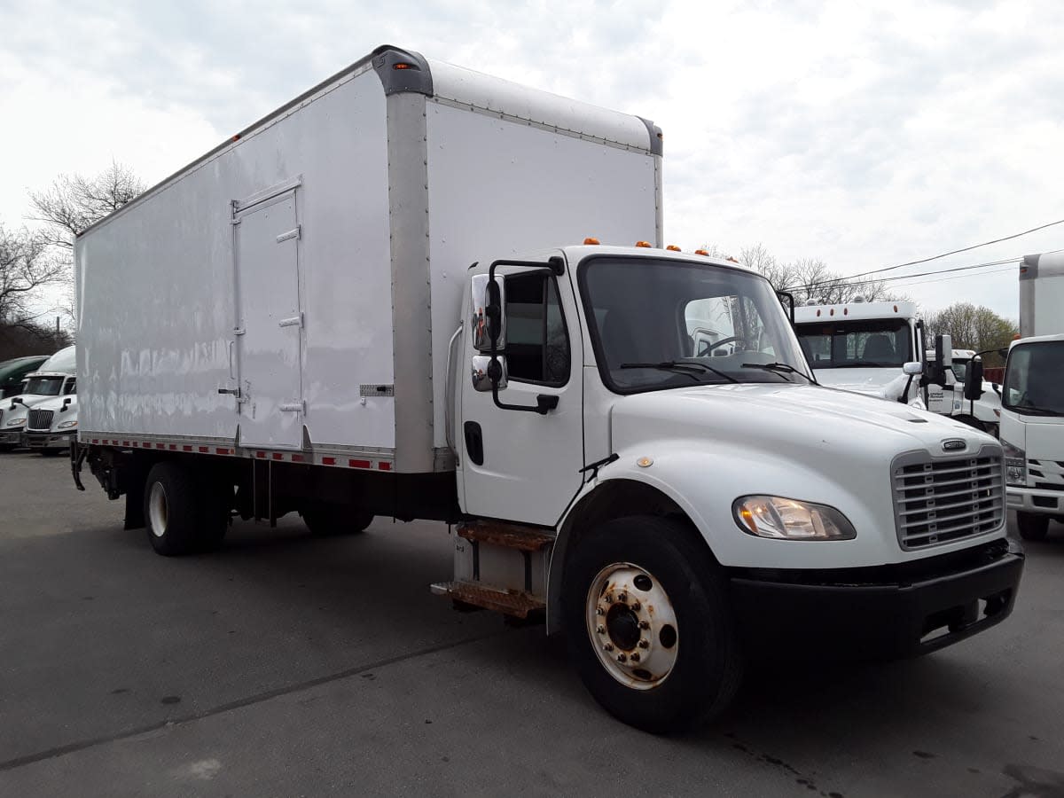 2019 Freightliner M2 106 815682