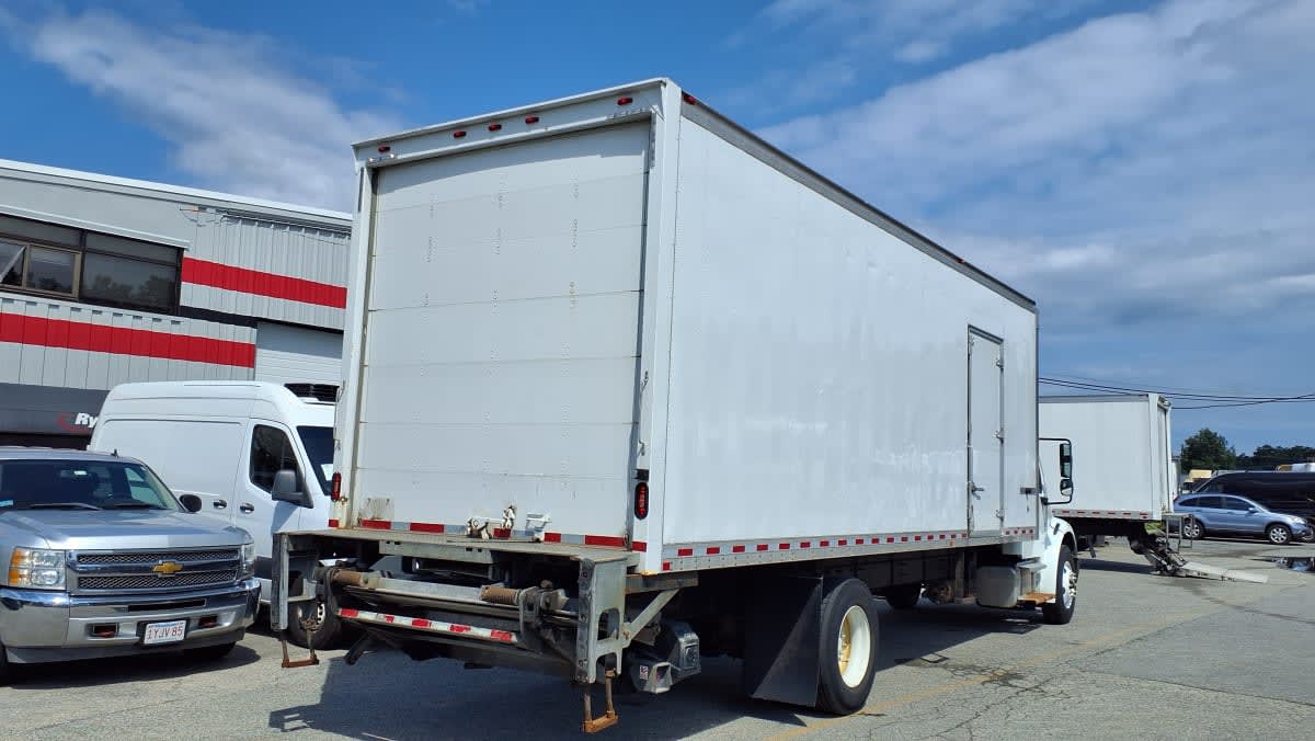2019 Freightliner/Mercedes M2 106 815705