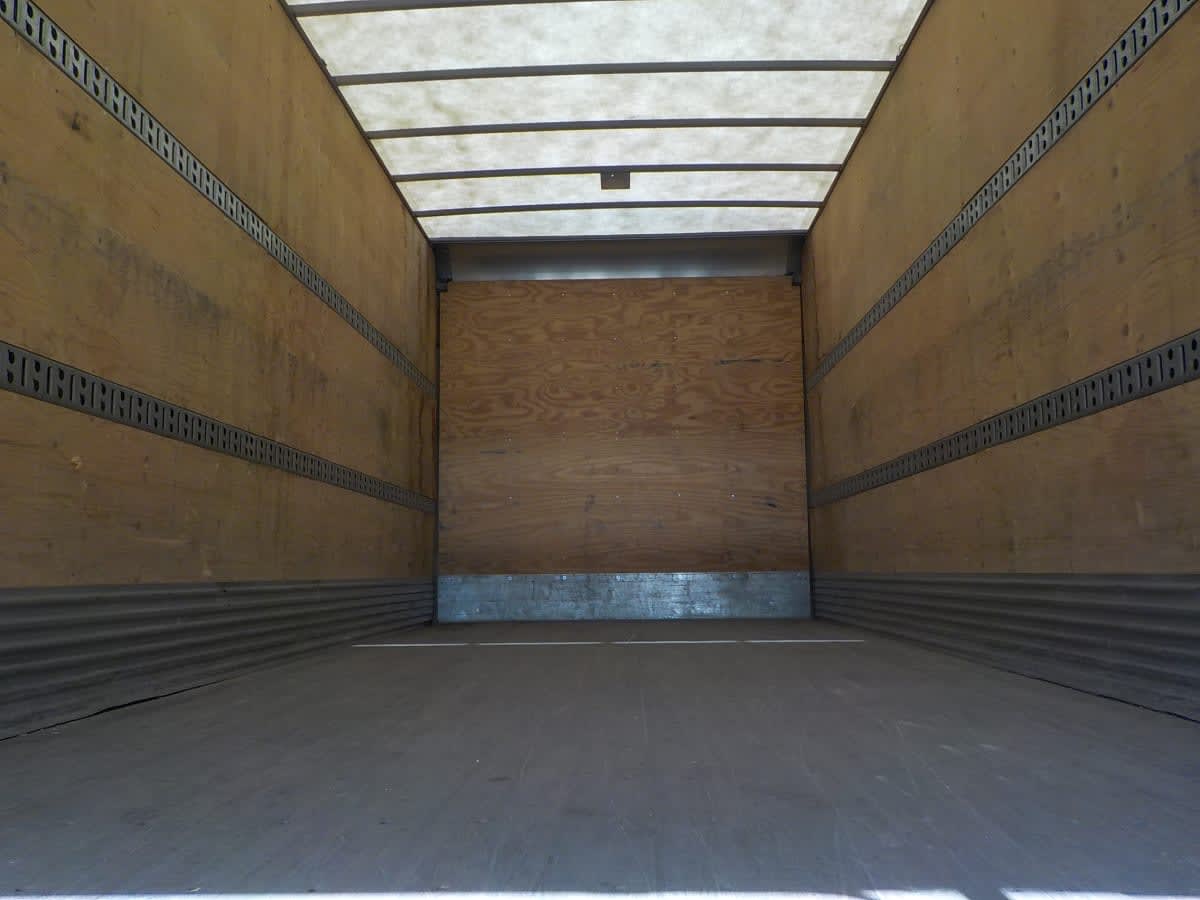 2019 Navistar International 4300 815742