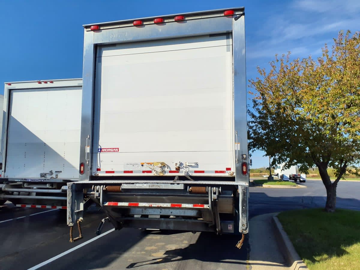 2019 Freightliner/Mercedes M2 106 816577