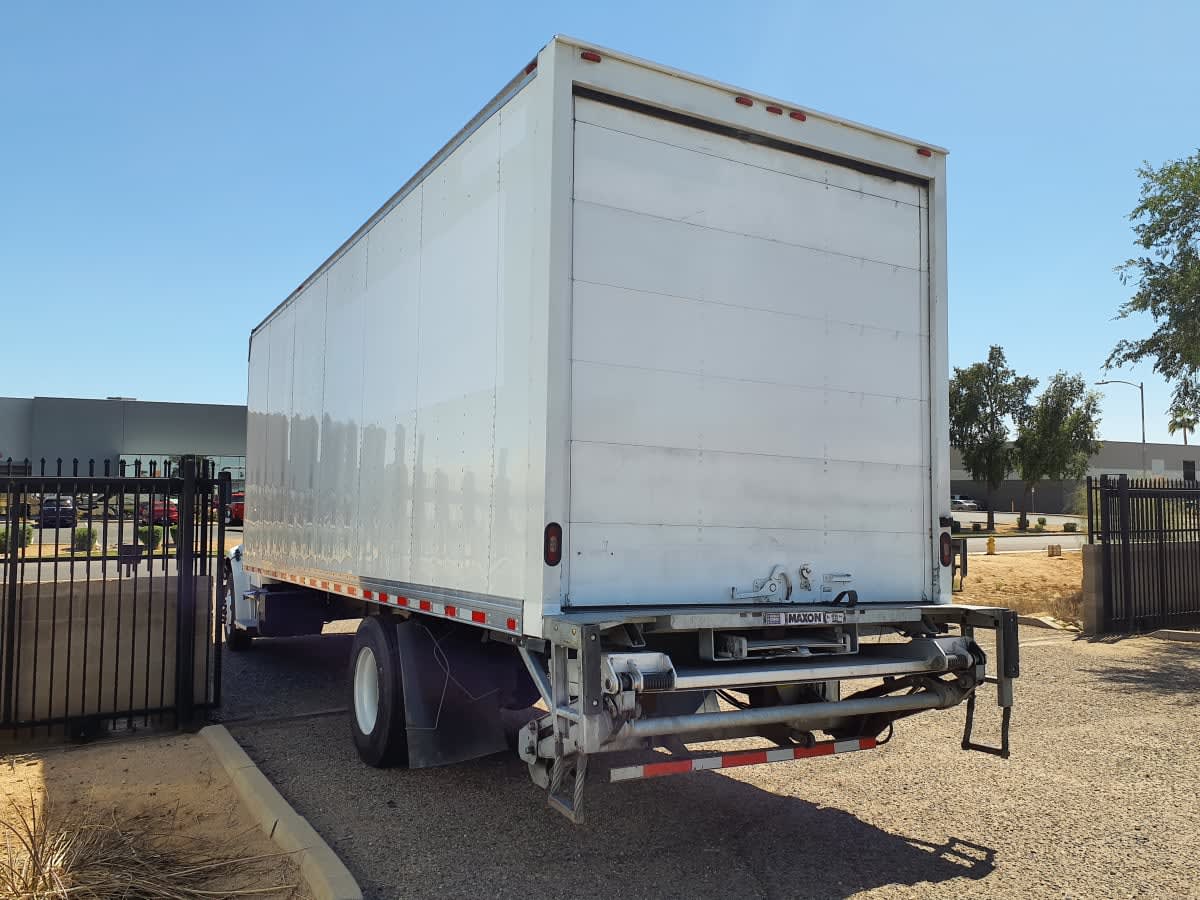 2019 Freightliner M2 106 819281