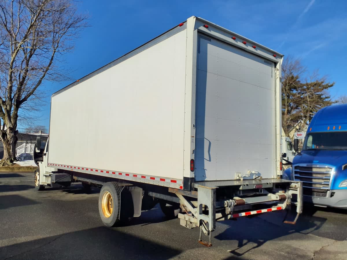 2019 Freightliner/Mercedes M2 106 819296