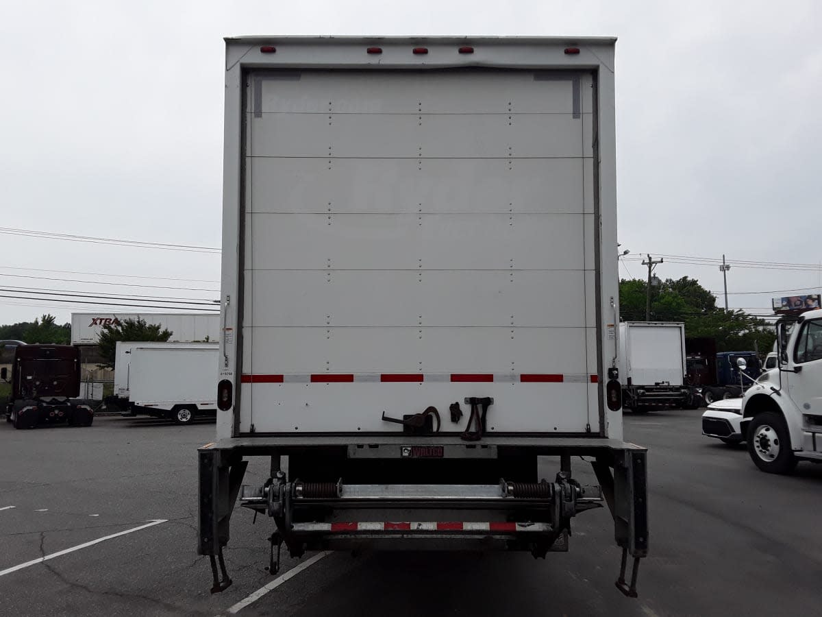 2019 Freightliner M2 106 819298