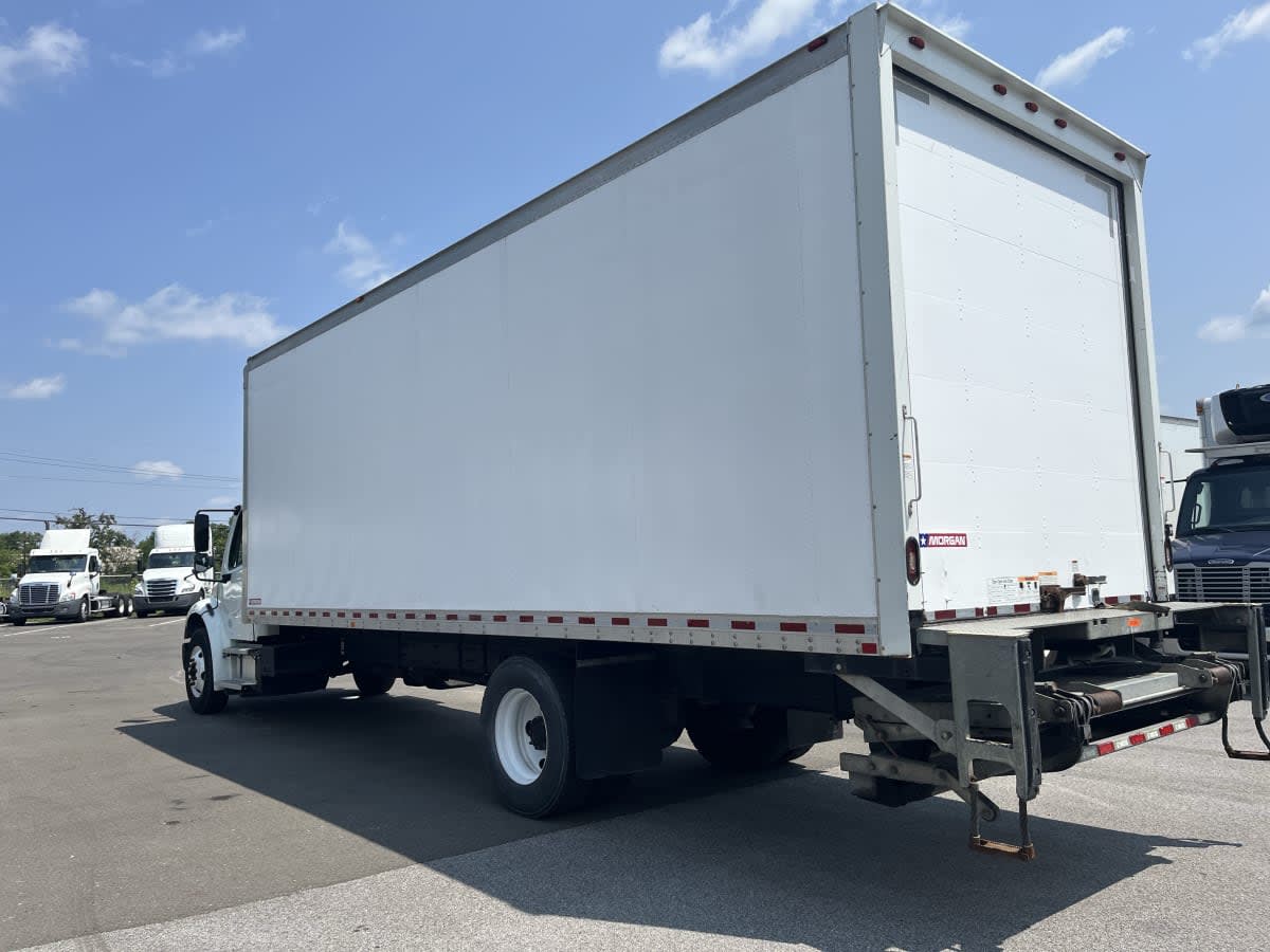 2019 Freightliner M2 106 in Beltsville, MD — photo 6