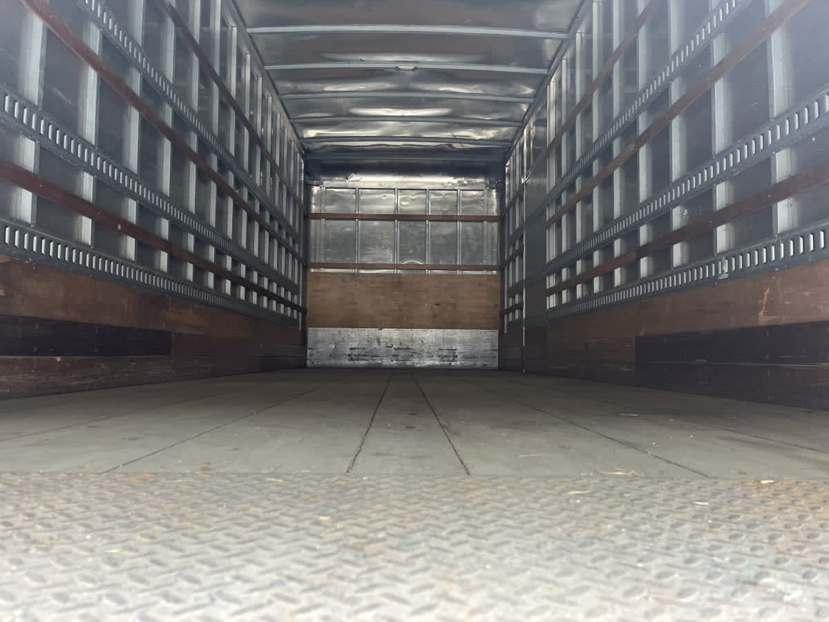 2019 Freightliner M2 106 in Beltsville, MD — photo 8