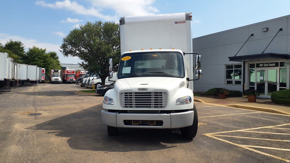 2019 Freightliner M2 106 in Bolingbrook, IL — photo 2