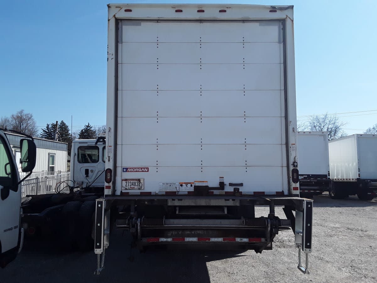 2019 Freightliner/Mercedes M2 106 819421