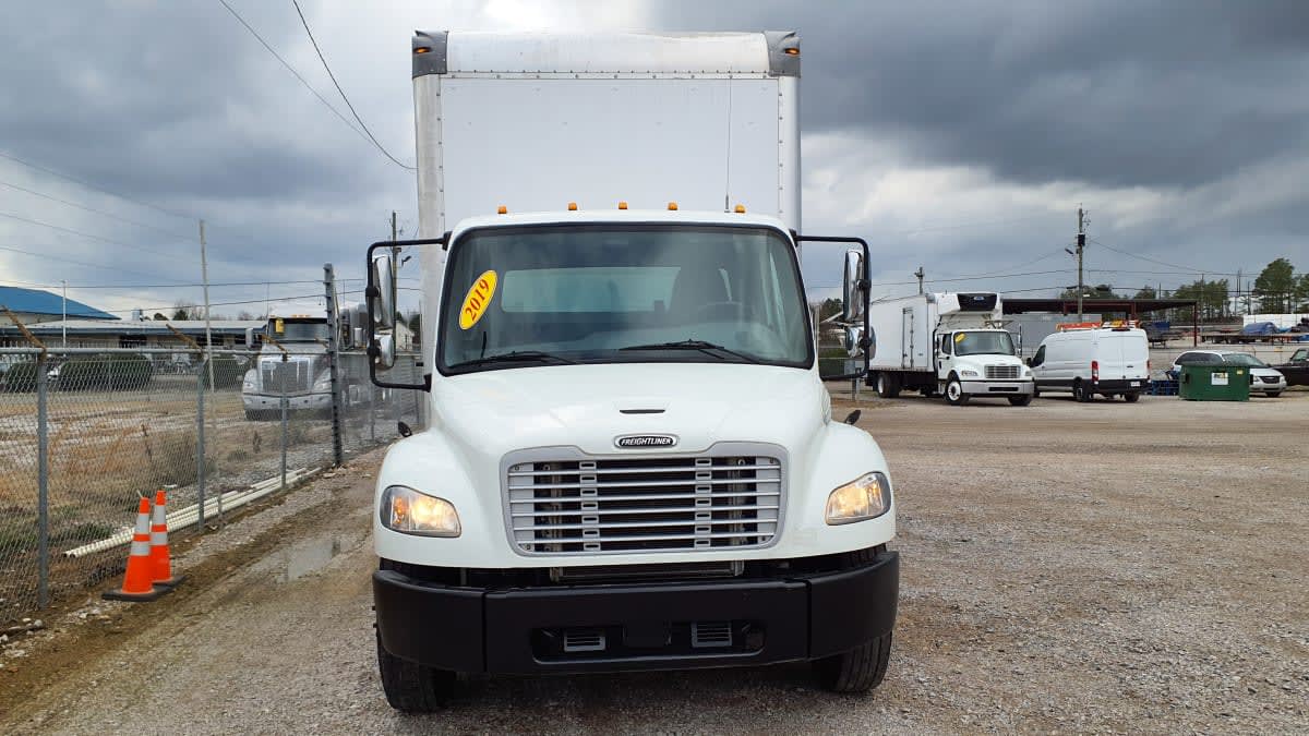 2019 Freightliner/Mercedes M2 106 819483