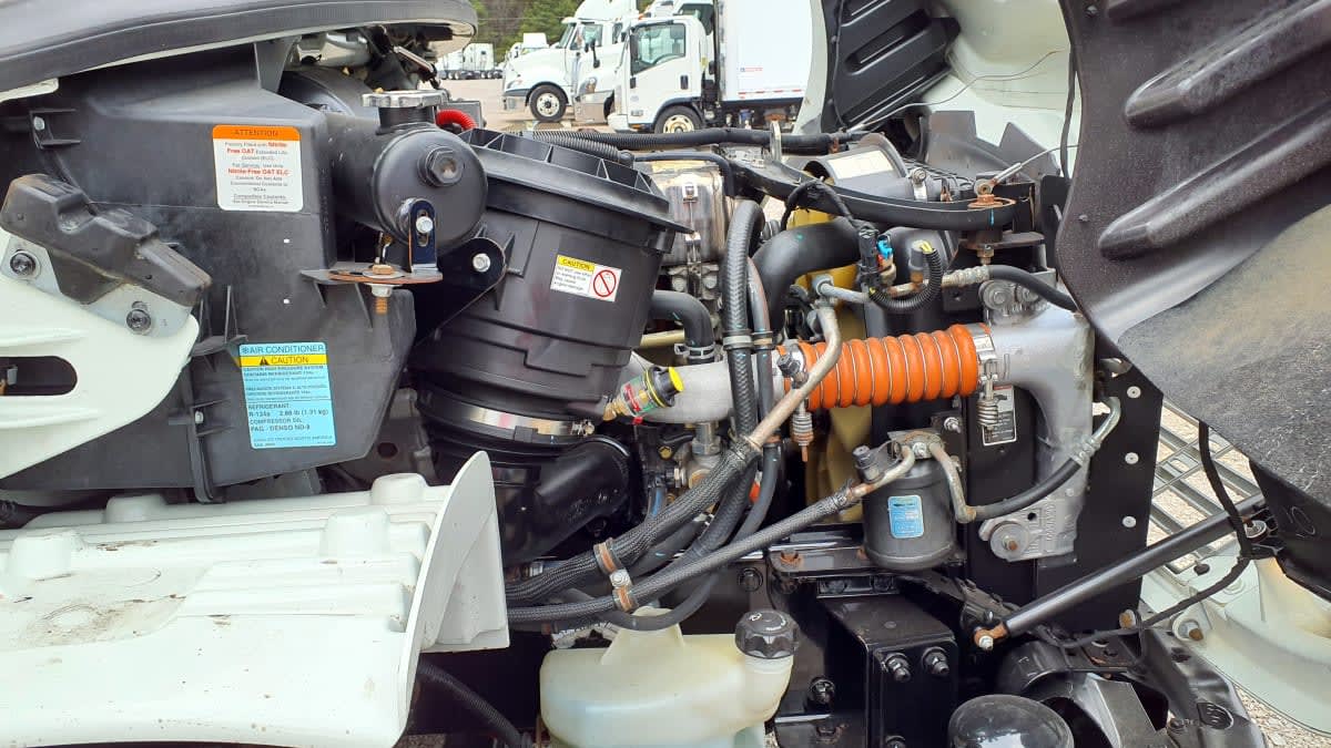 2019 Freightliner/Mercedes M2 106 819483