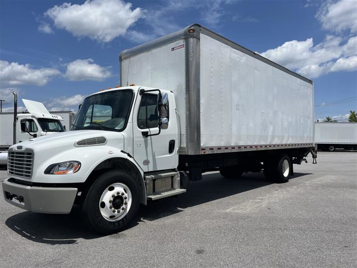 2019 Freightliner M2 106 819497