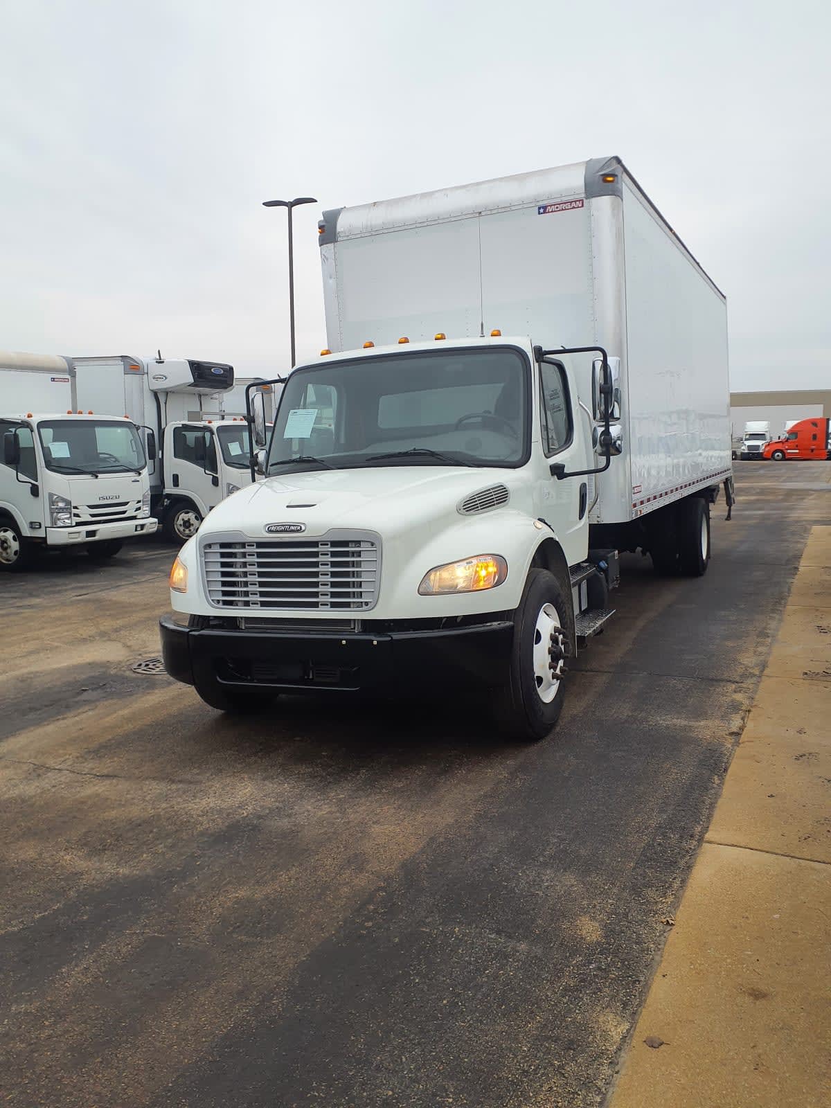 2019 Freightliner/Mercedes M2 106 819614 2019 Freightliner/Mercedes M2 106 819614