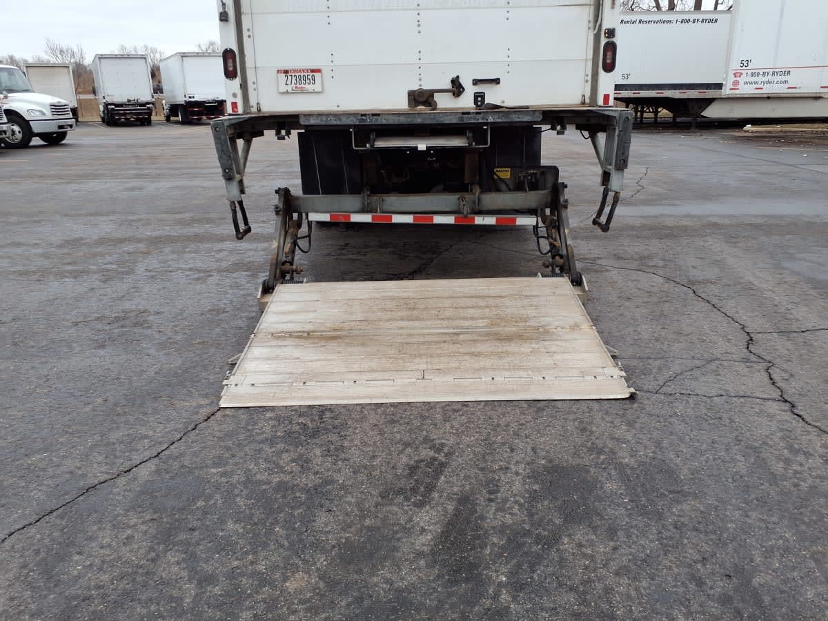 2019 Freightliner/Mercedes M2 106 819630