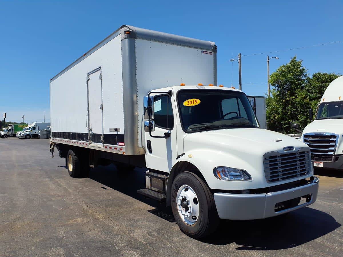 2019 Freightliner/Mercedes M2 106 819663
