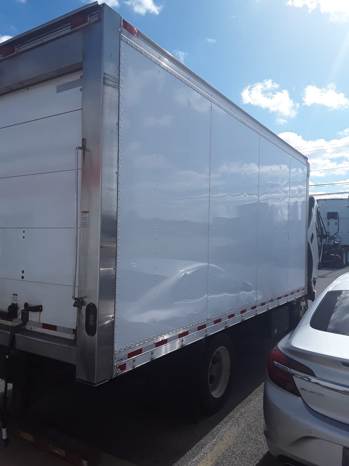 2018 Isuzu NRR 819779