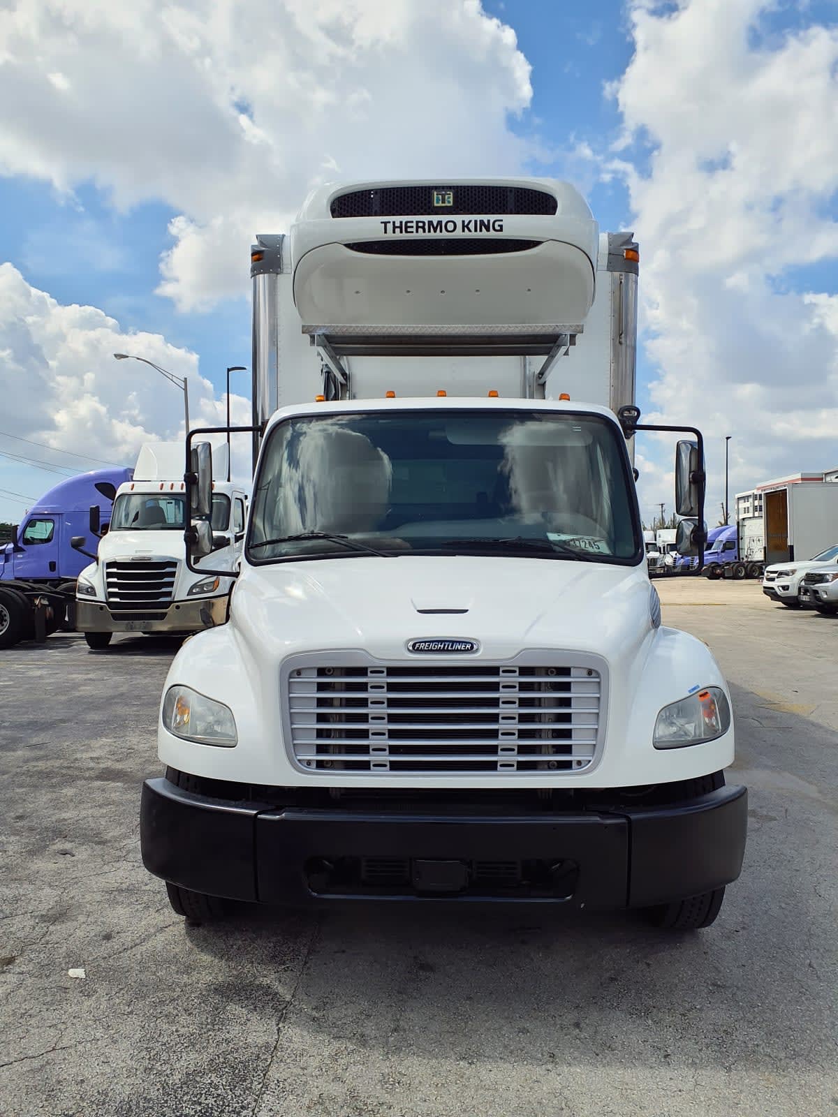 2019 Freightliner/Mercedes M2 106 819819