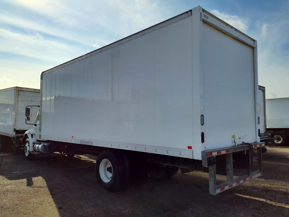 2019 Navistar International 4300 819854