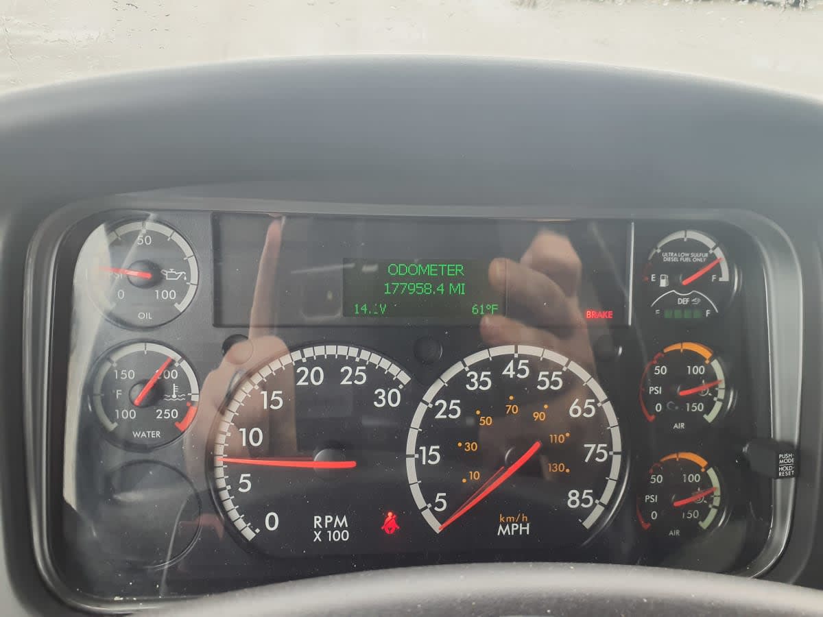 2019 Freightliner/Mercedes M2 106 819901