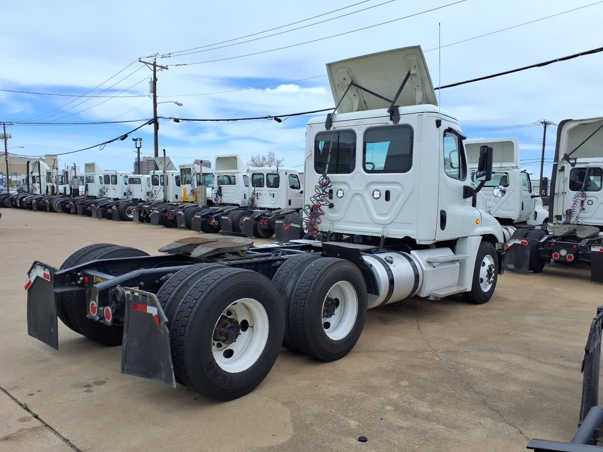 2019 Freightliner/Mercedes CASCADIA 125 819908