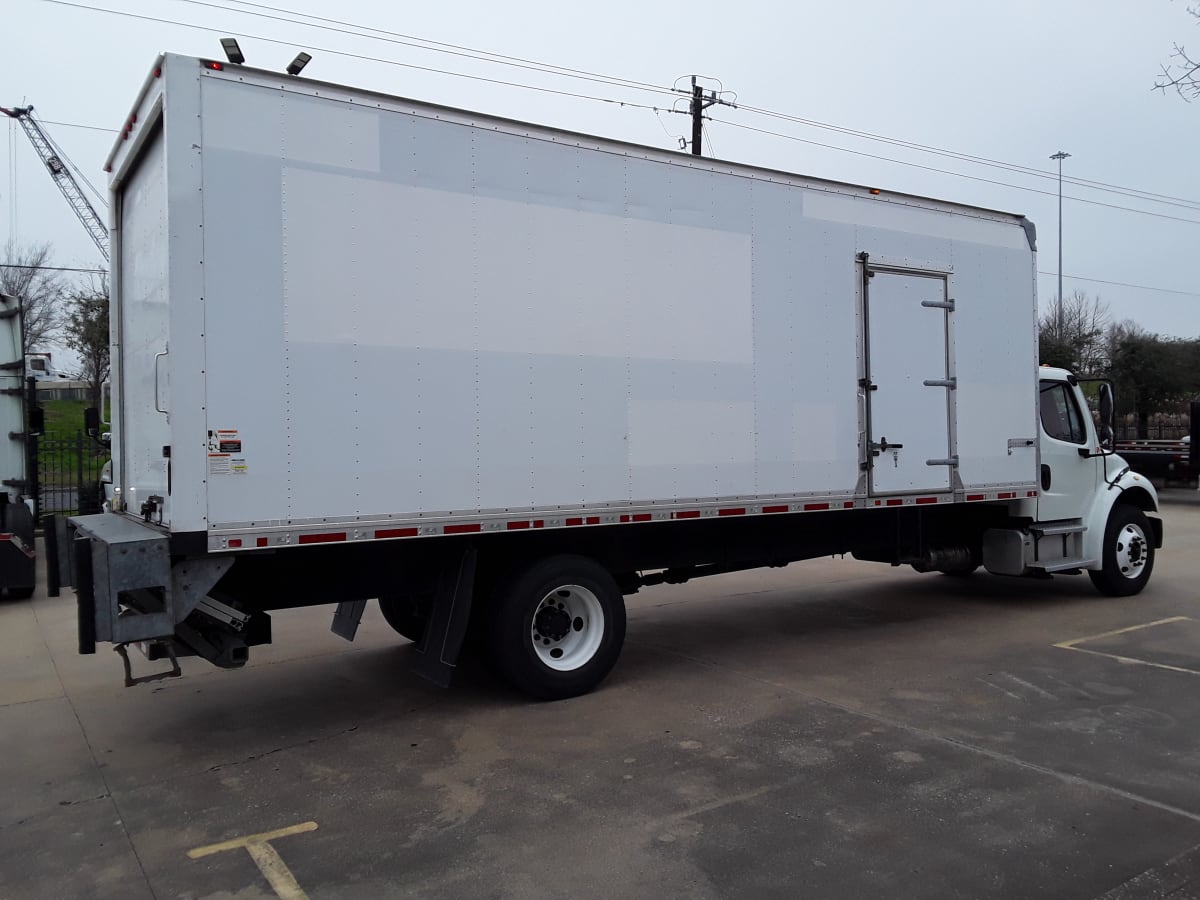 2019 Freightliner/Mercedes M2 106 819978