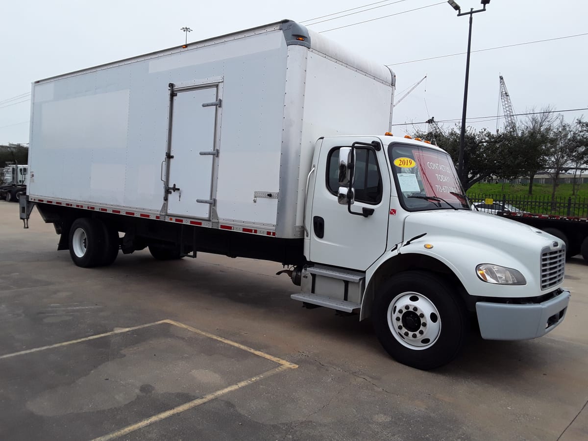 2019 Freightliner/Mercedes M2 106 819978