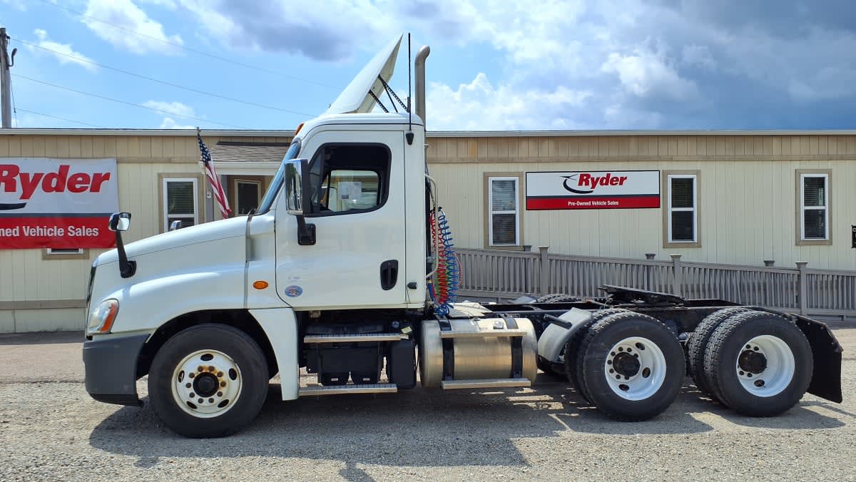 2019 Freightliner/Mercedes CASCADIA 125 819988 2019 Freightliner/Mercedes CASCADIA 125 819988