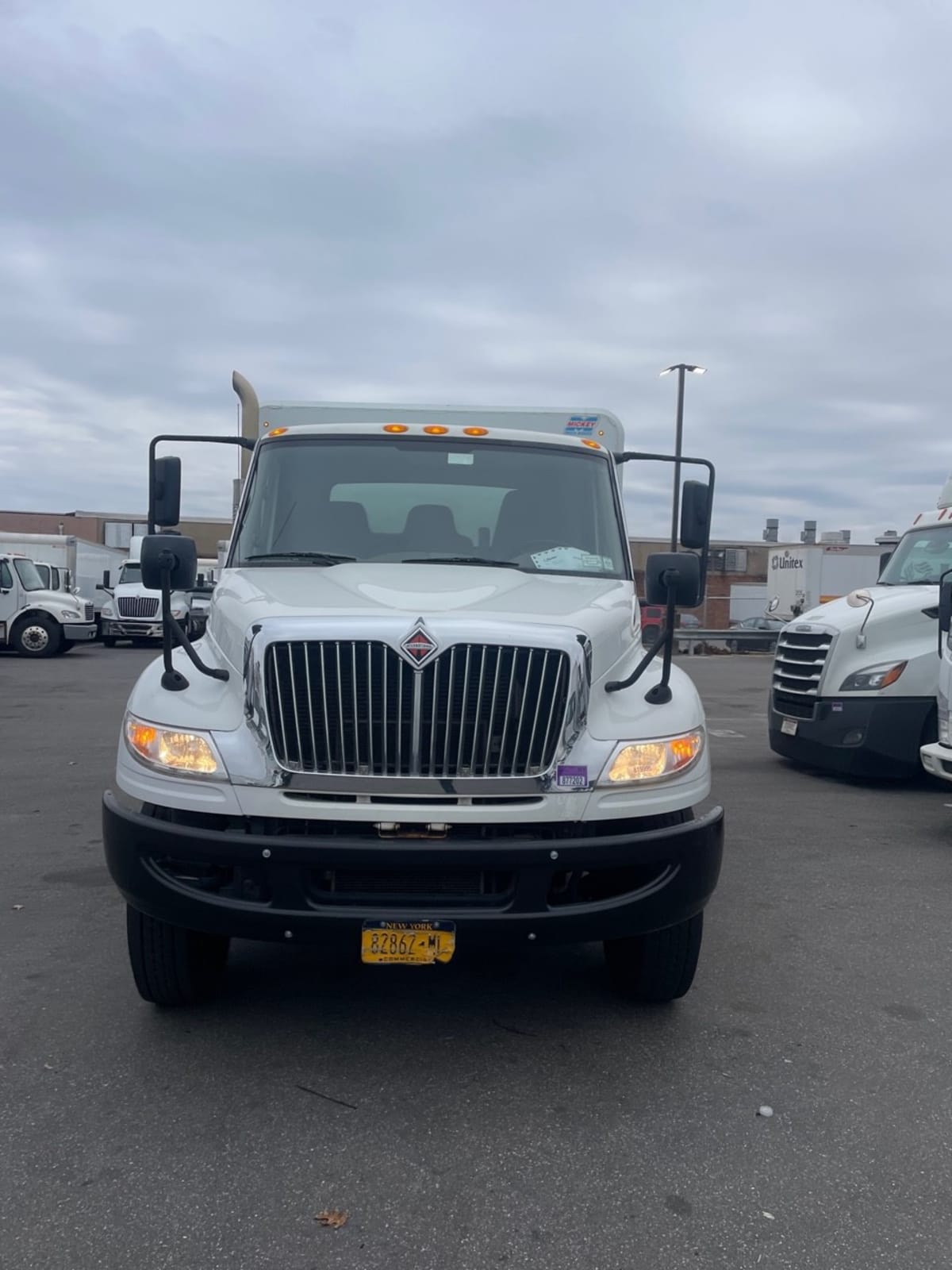 2019 Navistar International 4300 819995