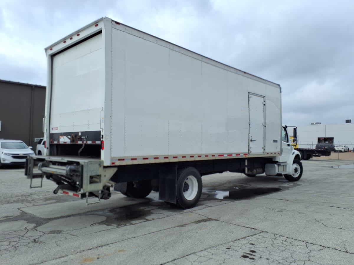 2019 Freightliner/Mercedes M2 106 820001