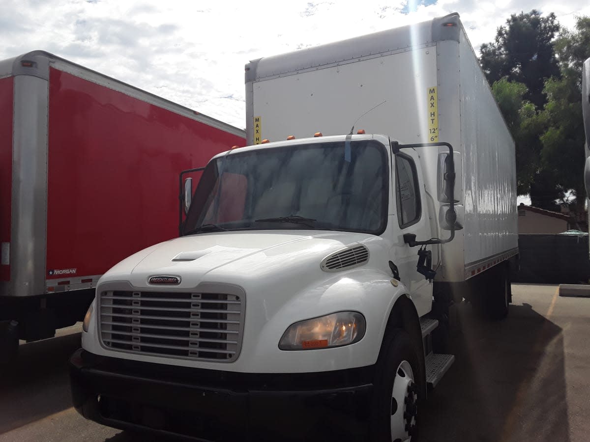 2019 Freightliner/Mercedes M2 106 820003