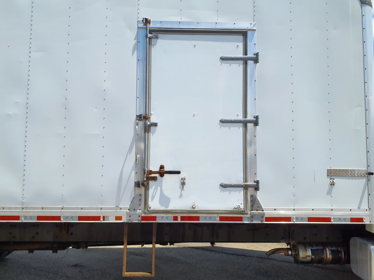 2019 Freightliner M2 106 820028