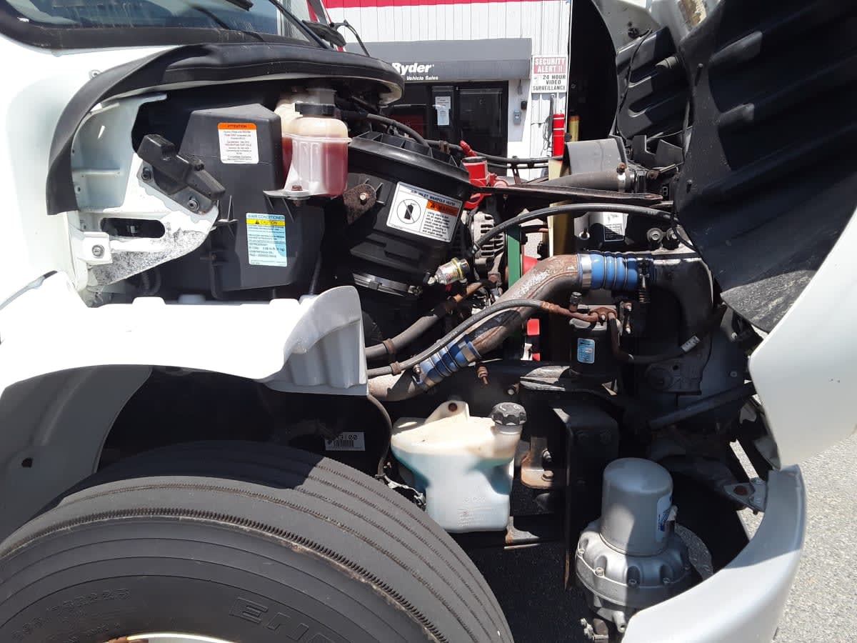 2019 Freightliner M2 106 820063
