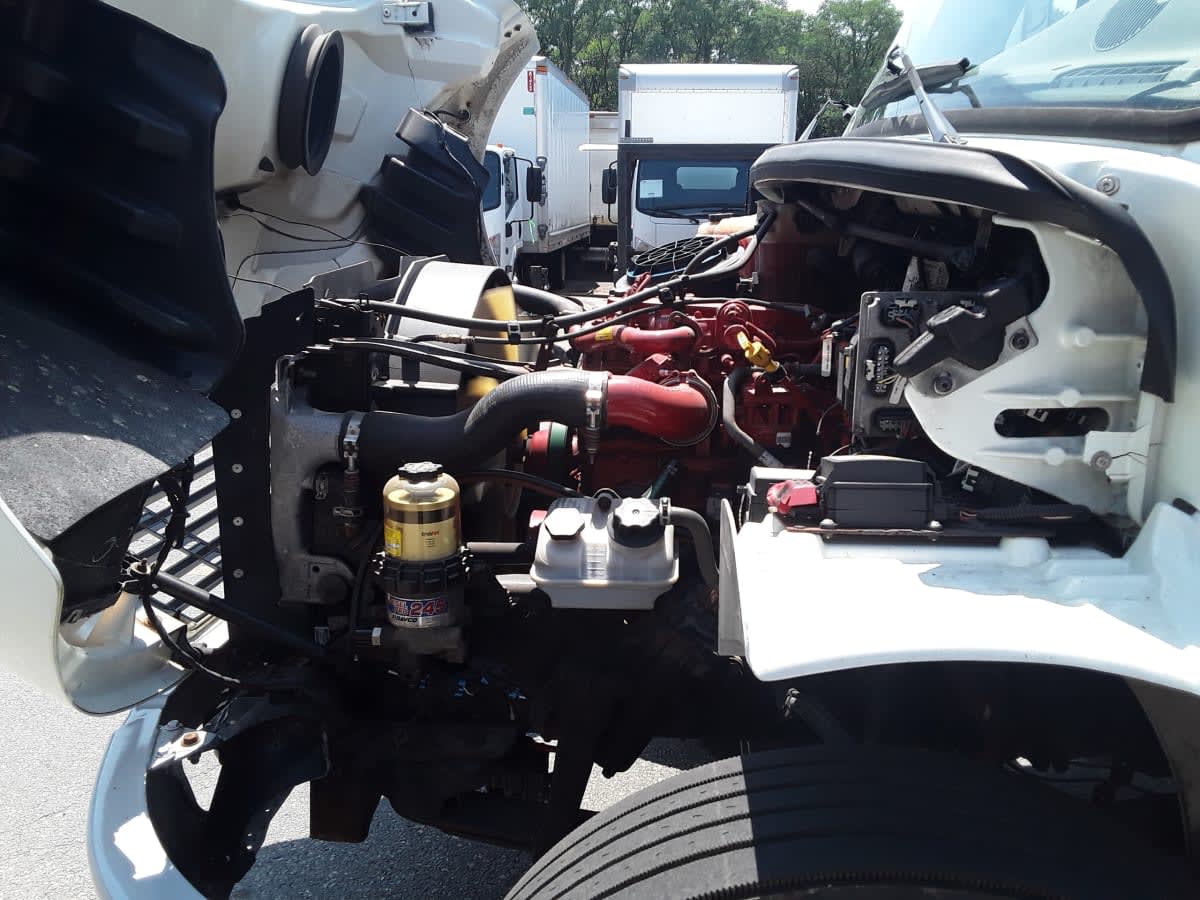 2019 Freightliner M2 106 820063