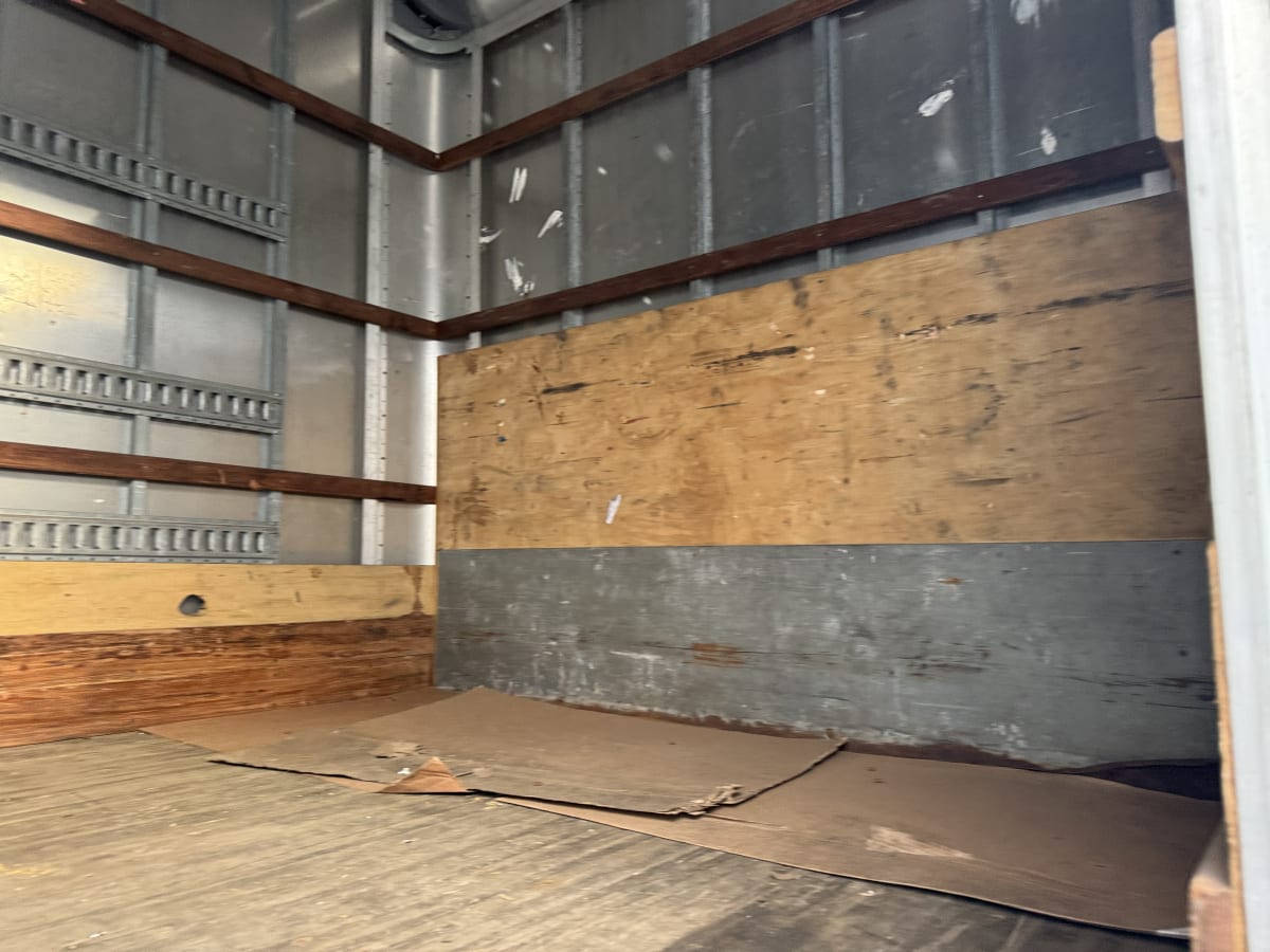 2019 Freightliner/Mercedes M2 106 820065