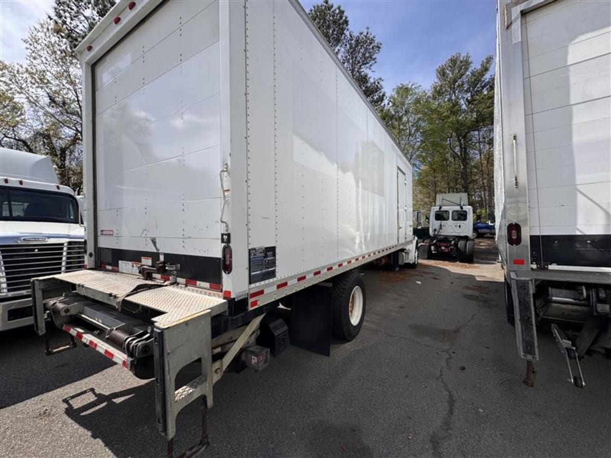 2019 Freightliner/Mercedes M2 106 820078