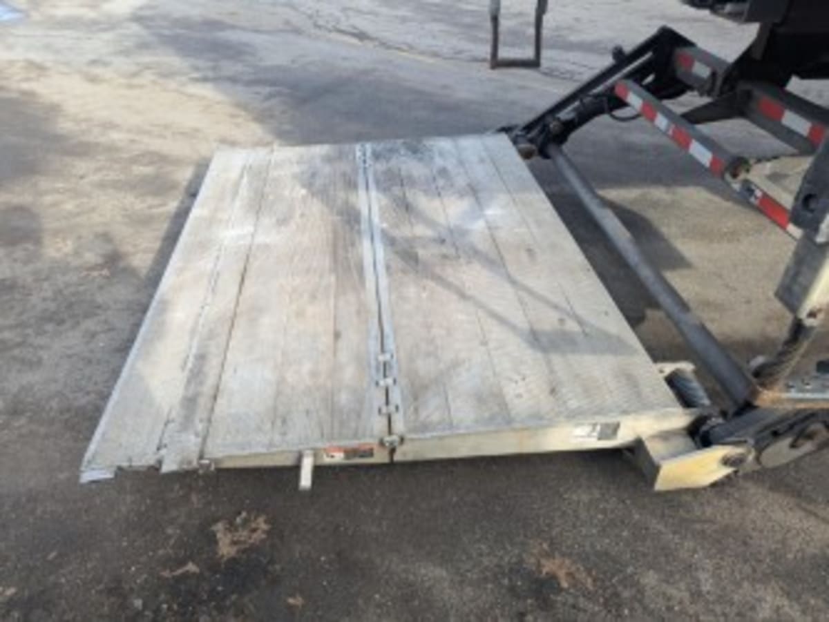 2019 Freightliner/Mercedes M2 106 820084