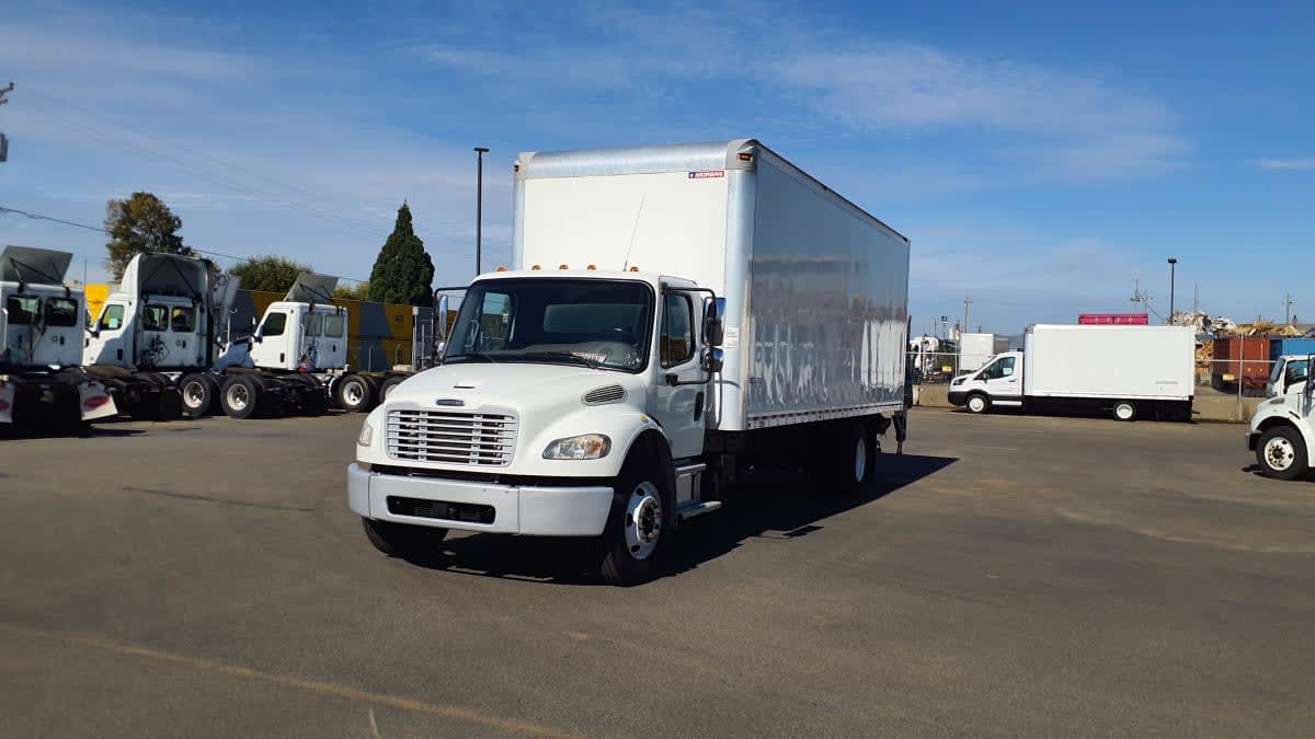 2019 Freightliner/Mercedes M2 106 820121