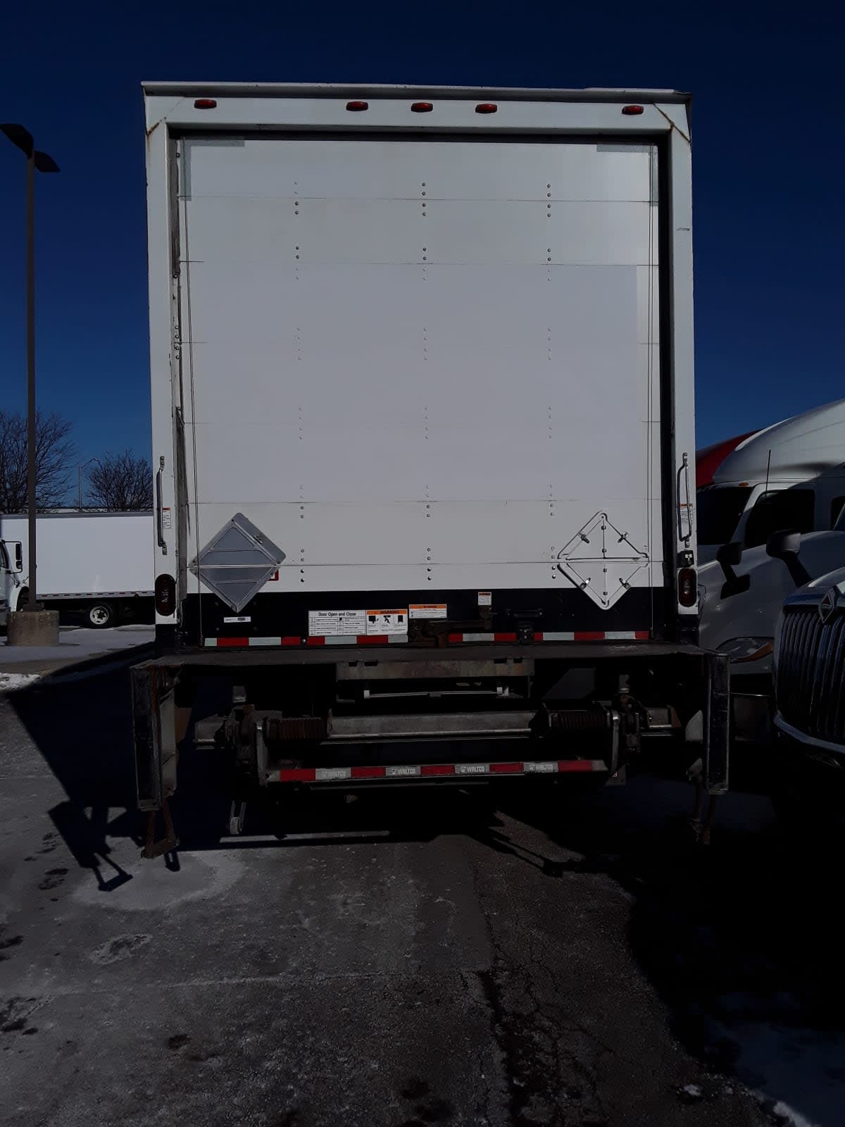 2019 Freightliner/Mercedes M2 106 820125