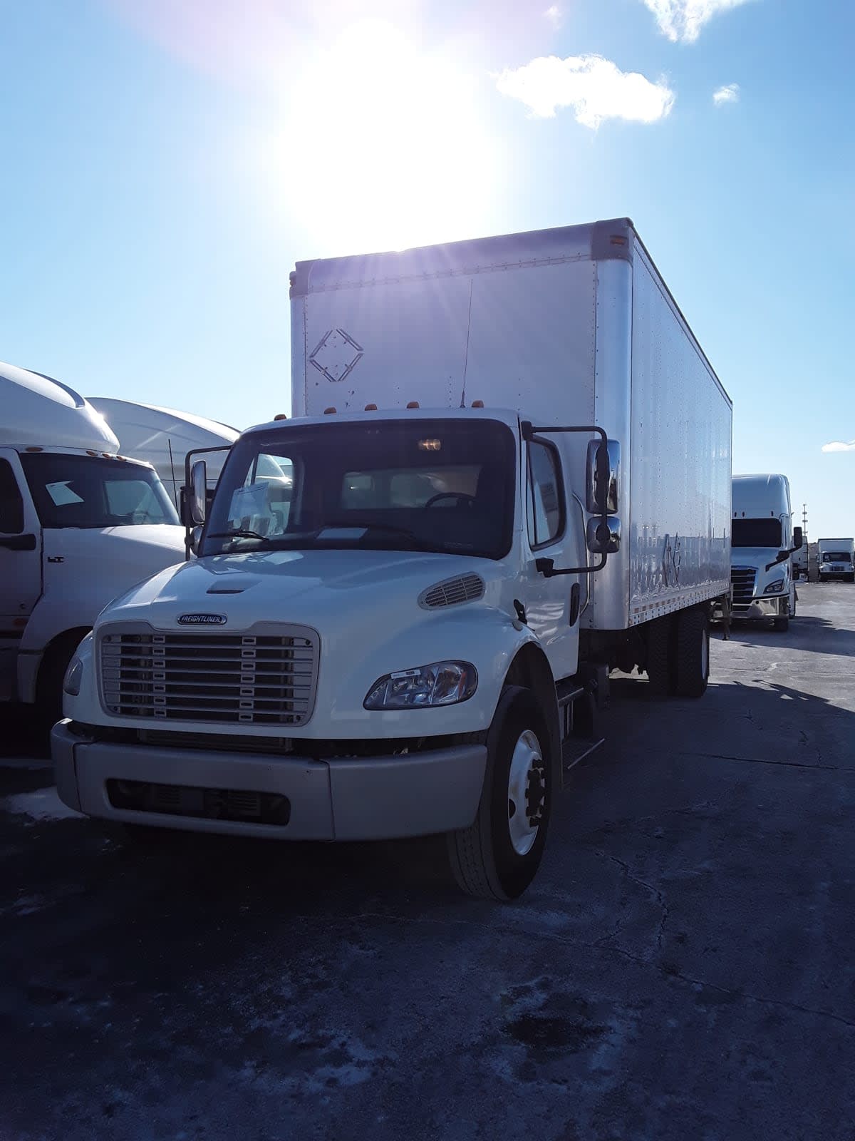 2019 Freightliner/Mercedes M2 106 820125