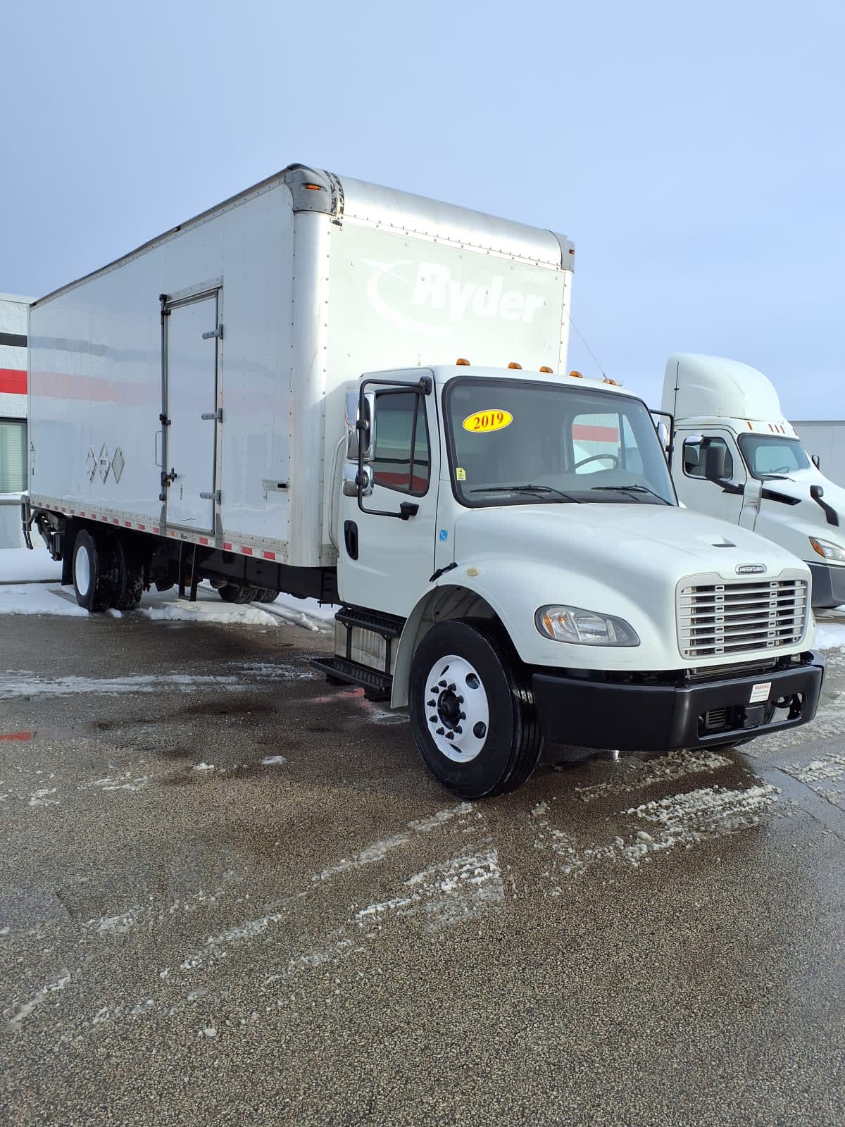 2019 Freightliner/Mercedes M2 106 820160