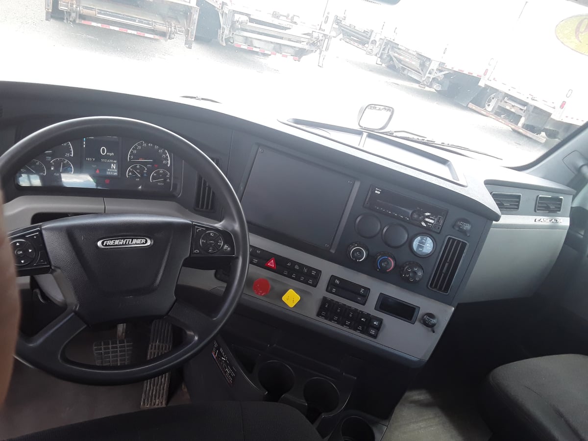 2019 Freightliner/Mercedes NEW CASCADIA PX12664 820227