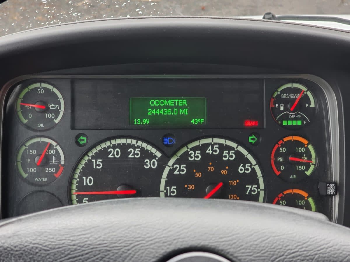 2019 Freightliner/Mercedes M2 106 820229