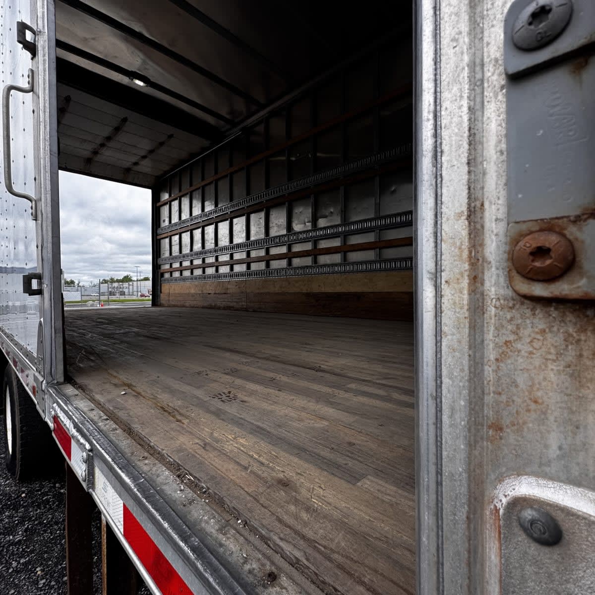 2019 Freightliner M2 106 820235