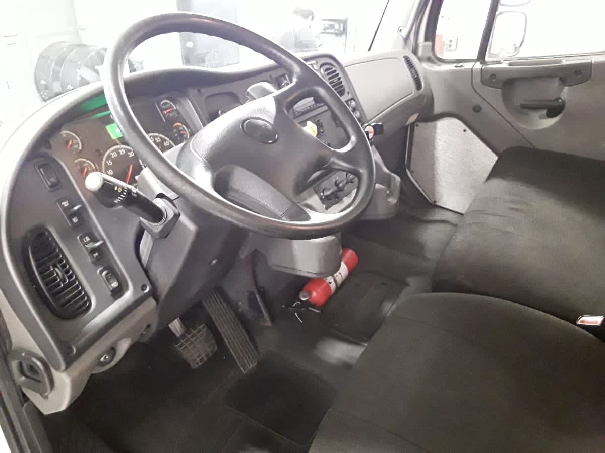 2019 Freightliner/Mercedes FLT8664T 820237