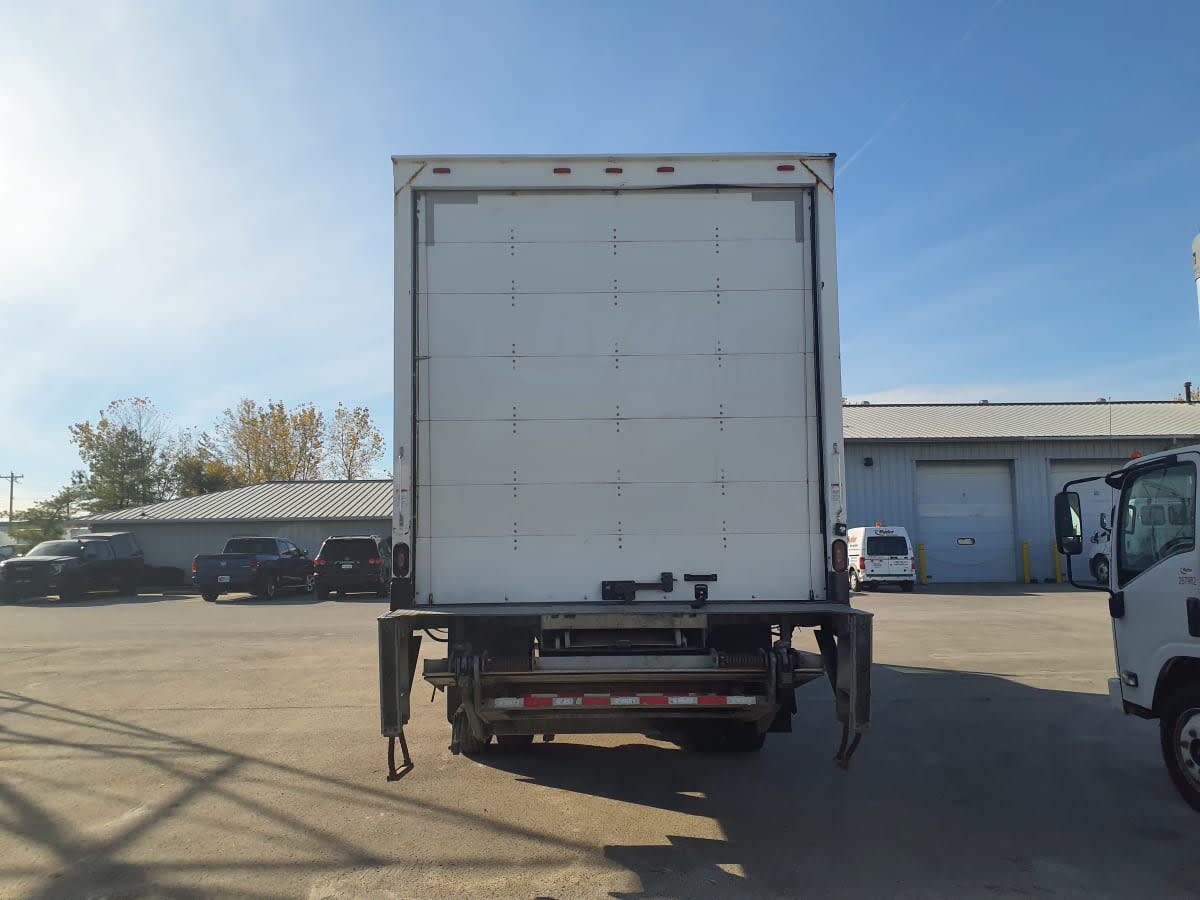 2019 Freightliner/Mercedes M2 106 820246