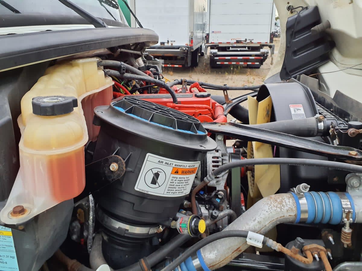 2019 Freightliner/Mercedes M2 106 820260